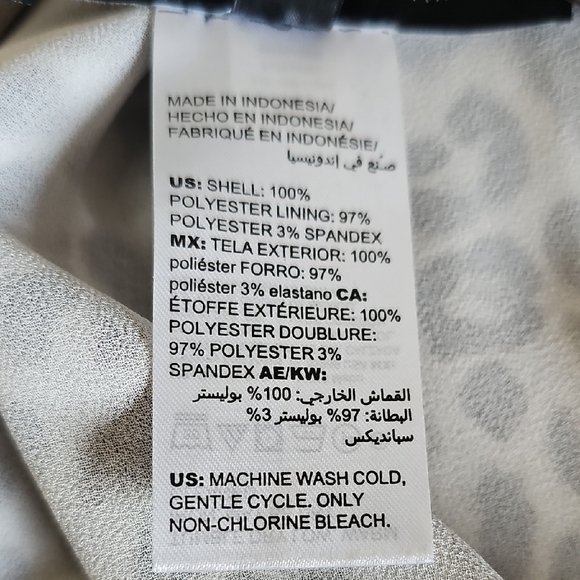 WHBM Leopard Print Sleeveless Top - Picture 6 of 6